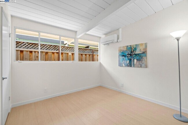 Building Photo - 801 Richmond Ave