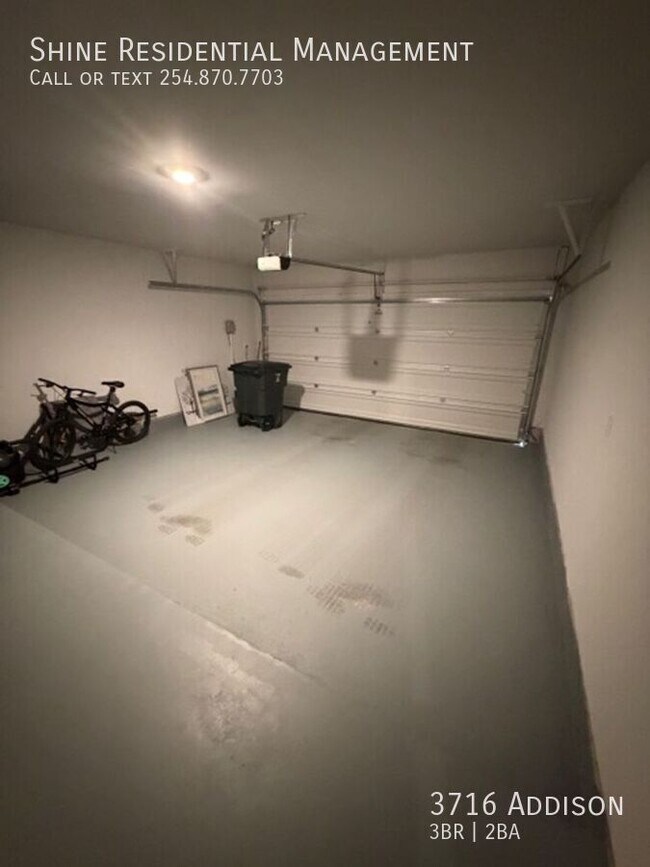 Building Photo - 3716 Addison-