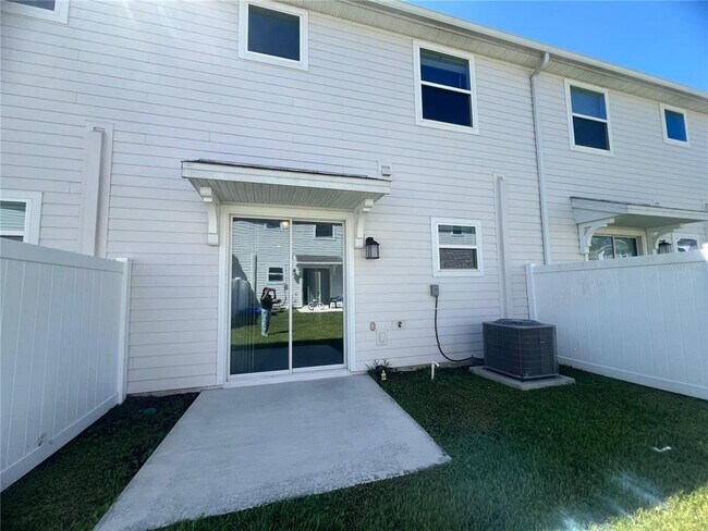 Building Photo - 2405 Brook Marsh Lp