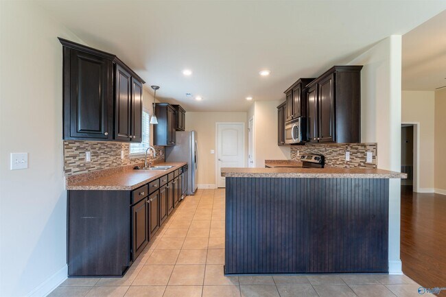 Building Photo - 115 Fields Pond Dr