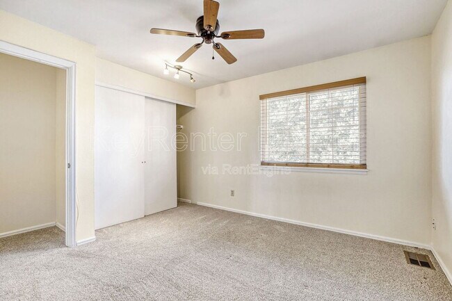 Building Photo - 12631 Fairfax St