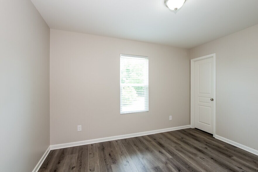 Building Photo - 10812 Maryanna Ct