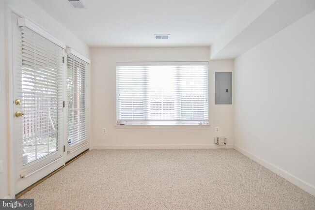 Building Photo - 4284 Park Green Ct