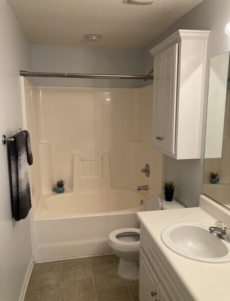 Building Photo - 149 Bentley Dr