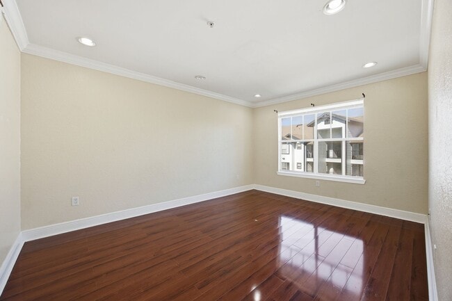 Building Photo - 2207 Antigua Pl