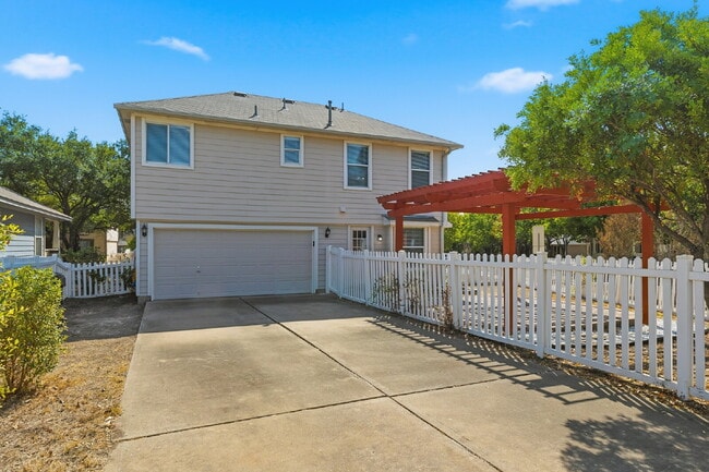 Building Photo - $500 Off One Month's Rent! Beautiful 4 Bedroom Corner Lot Home in Plum Creek