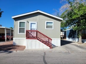 Building Photo - 2038 Palm St