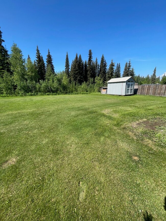 Building Photo - 3bd Home for Rent in Fairbanks! FUEL INCLU...
