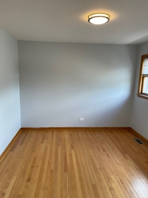 Building Photo - 4570 N Narragansett Ave