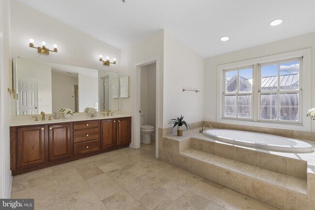 Building Photo - 1256 Dockside Cir