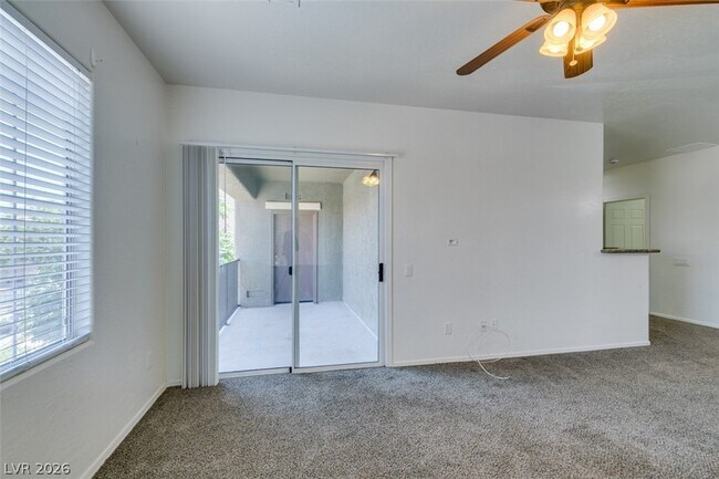Building Photo - 6868 Sky Pointe Dr