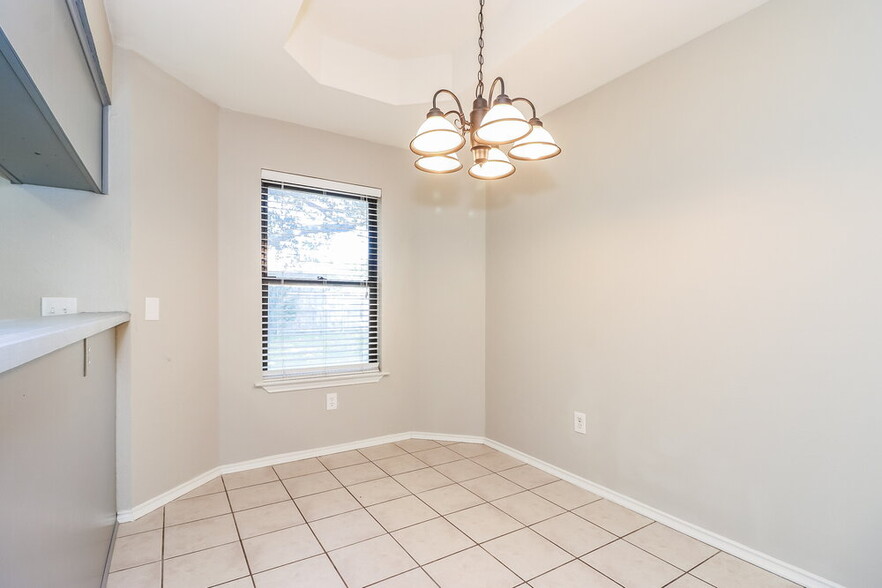 Building Photo - 3816 Ashley Ln
