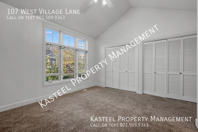 Building Photo - 107 W Village Ln