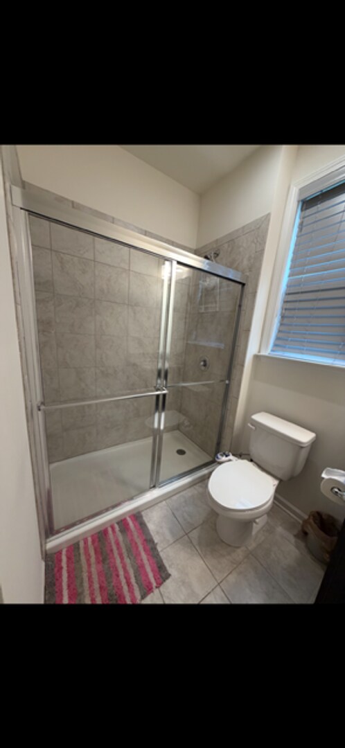 Building Photo - 5 BR/4BA | Newly Renovated Single Family Home | 1-Car Garage Parking | Fenced backyard