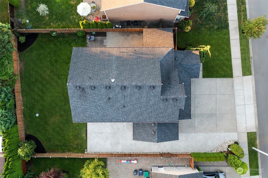 Building Photo - 11736 47th Ave NE