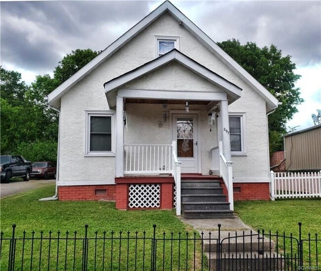 Primary Photo - PRICE REDUCED! 3 Bedroom House