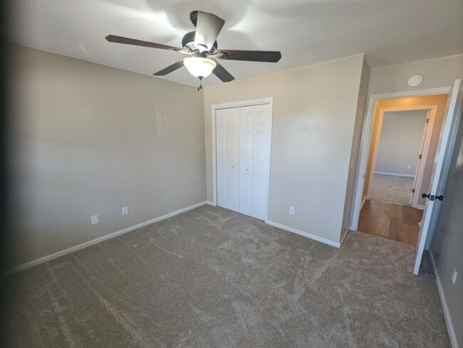 Building Photo - Hanahan Lake View Home for Lease