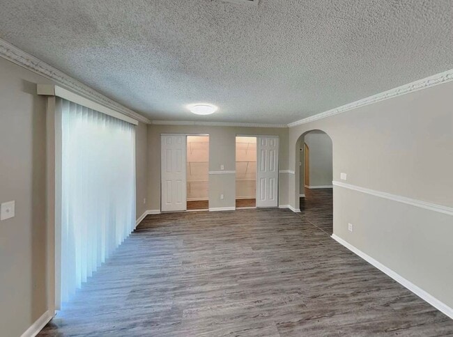 Building Photo - 6949 Magdelena Dr