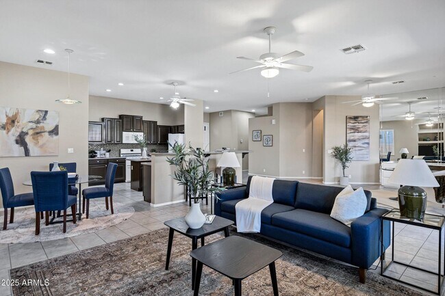 Building Photo - 2260 E Binner Dr