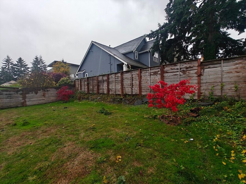 Building Photo - 3017 W Government Way