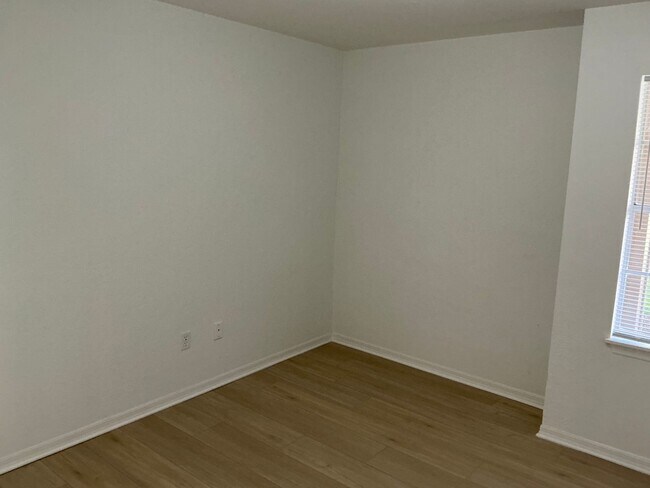 Building Photo - Ground-Floor 2 Bed, 2 Bath Condo in Bermuda Dunes Newly Remodeled