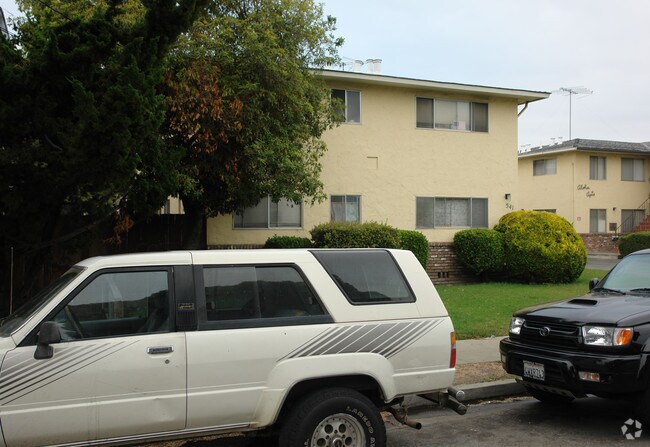 Building Photo - Aloha Apartments