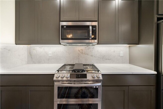 Building Photo - 315 Bluestem Cove