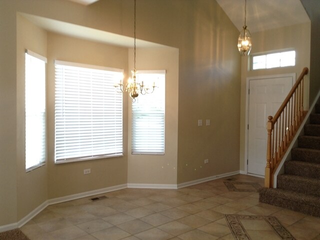 Building Photo - 1437 White Pine Ln