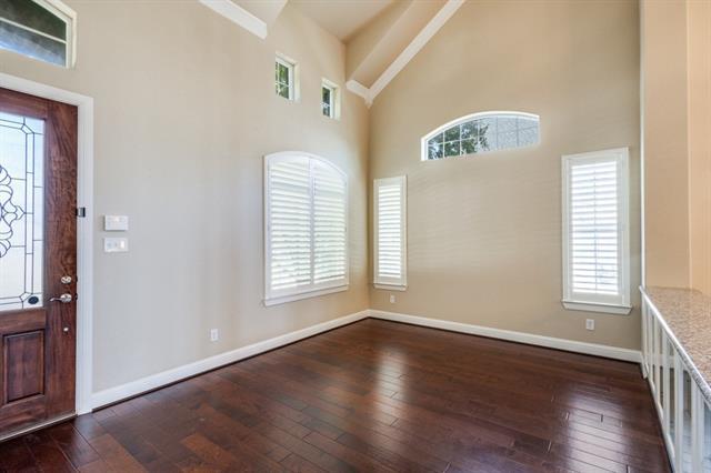 Building Photo - 8705 Verona Dr