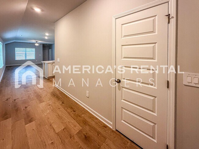 Building Photo - 4032 River Bend Rd