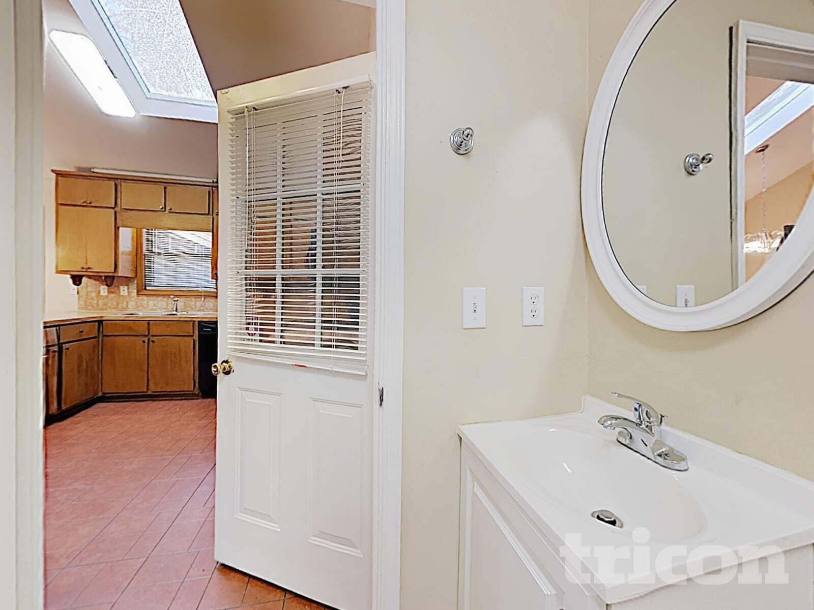 Building Photo - 3958 Cotswold Dr SW