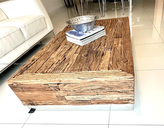 Building Photo - 7661 NW 107th Ave