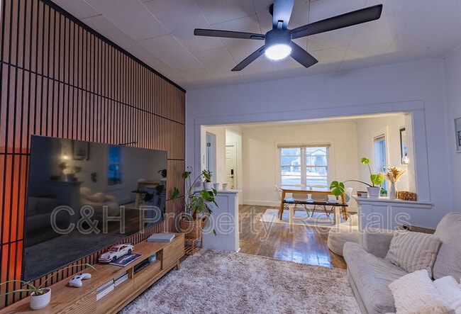 Building Photo - 631 Miles Ave