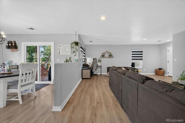 Building Photo - 9727 Marmot Ridge Cir