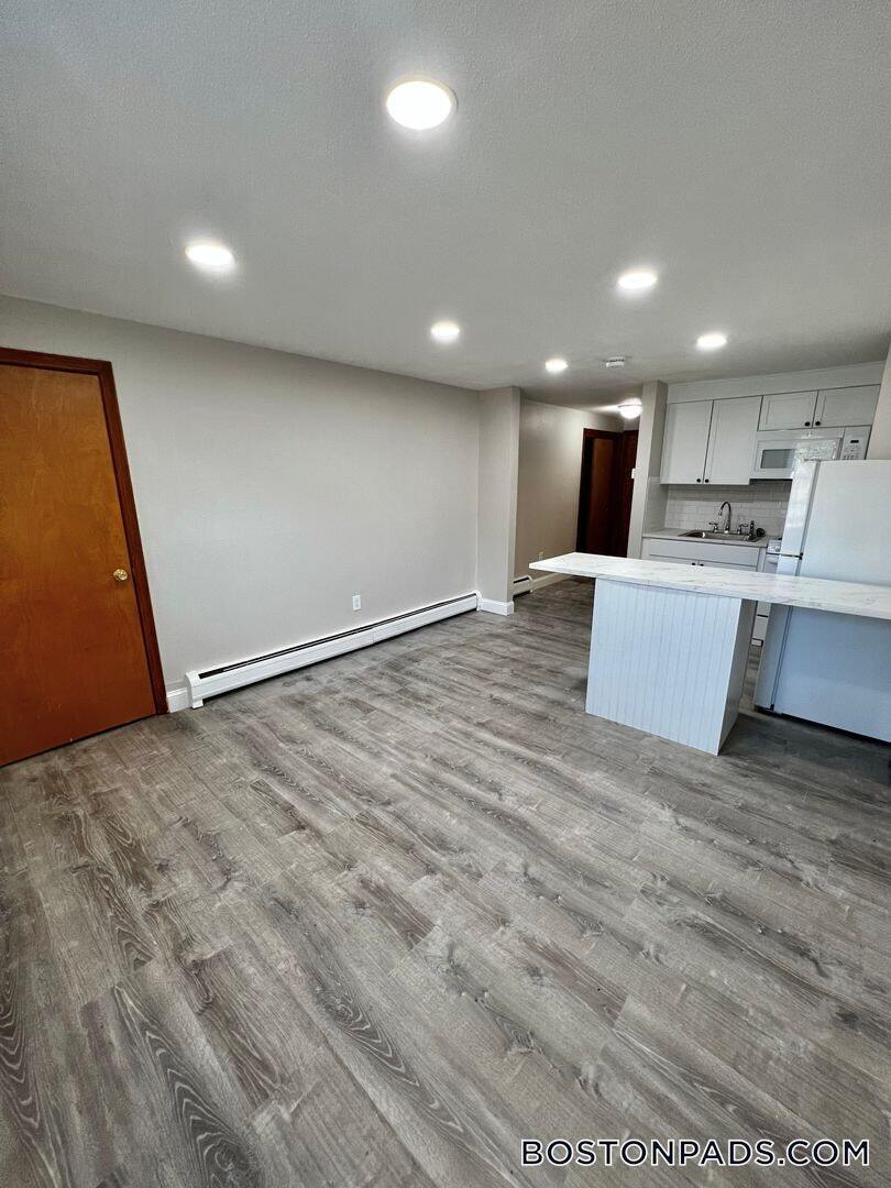 Building Photo - 53 Ridgewood Ln