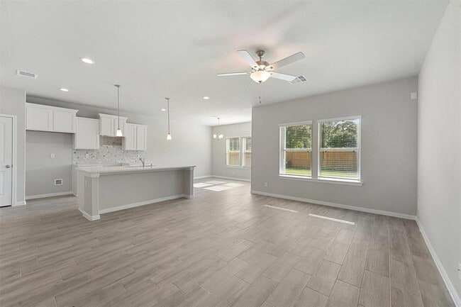 Building Photo - 25609 Aster Trl