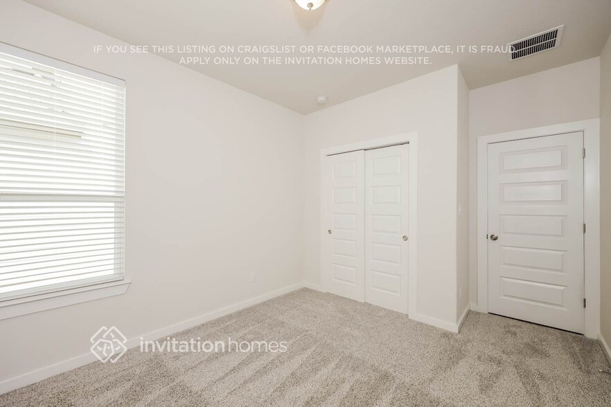 Building Photo - 4727 Audubon Pl