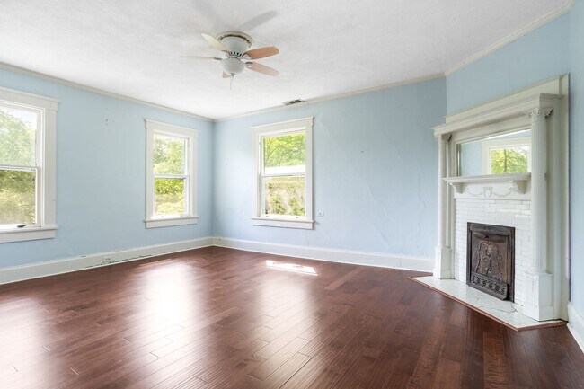 Building Photo - 5 Bed 5 Bath in Atlanta - Prime Location! ...