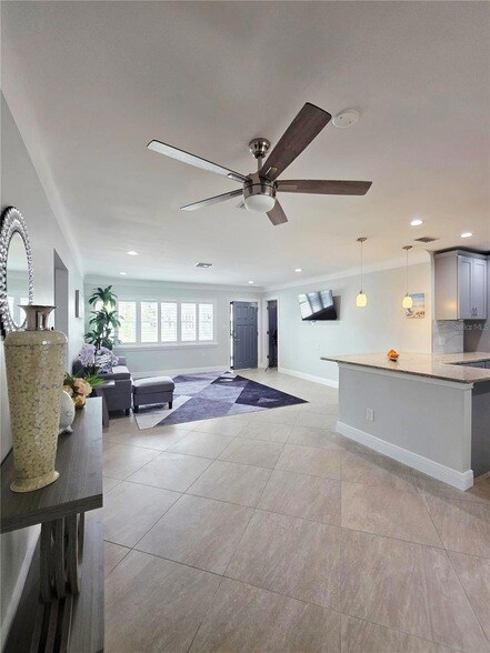 Building Photo - 3435 Overlook Dr NE