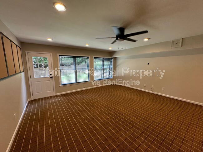Building Photo - 830 Eden Green Ct