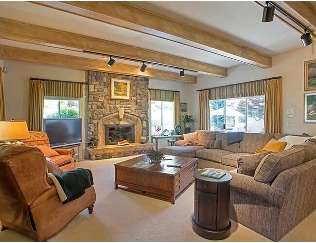 Building Photo - 4 Bed 3 Bath Elegant Home In Lafayette W/ ...