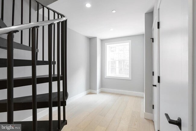 Building Photo - 1707 Rittenhouse Square