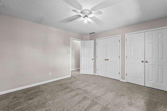 Building Photo - Three Bedroom Rental directly next to Arnall Middle School