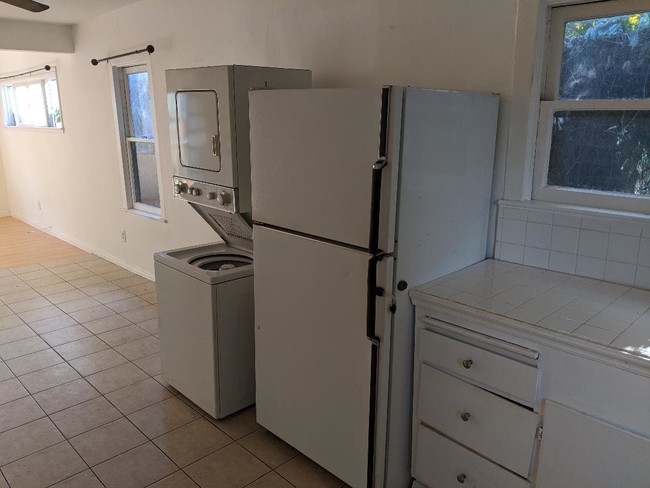 Washer Dryer, Refrigerator - 2215 Carmona Ave