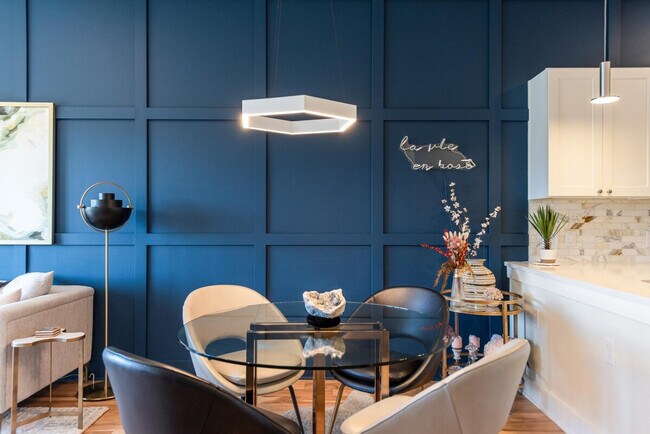 Building Photo - 908 Nueces St