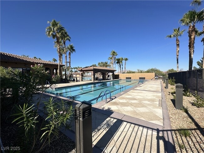 Building Photo - 1000 Via Stellato St