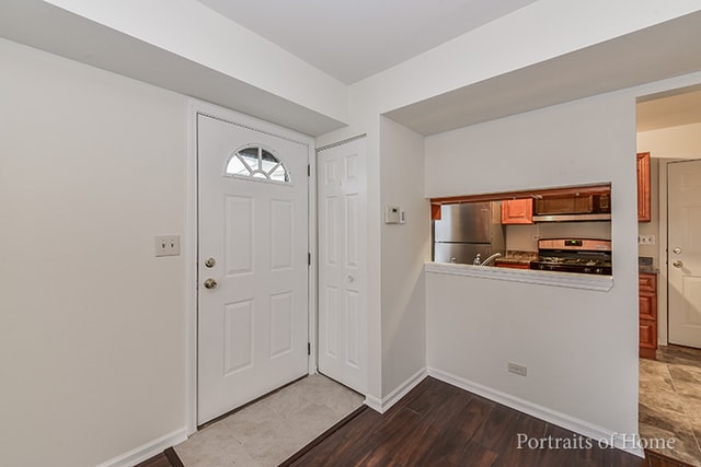 Building Photo - 2615 Country Oaks Ct