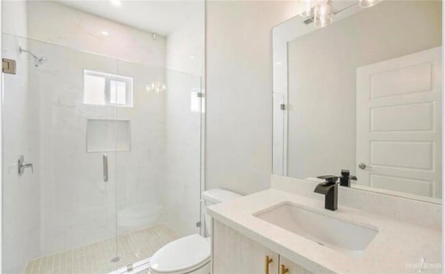 Building Photo - 20 N 25th St