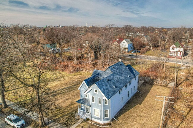 Building Photo - 3707 Hunt St