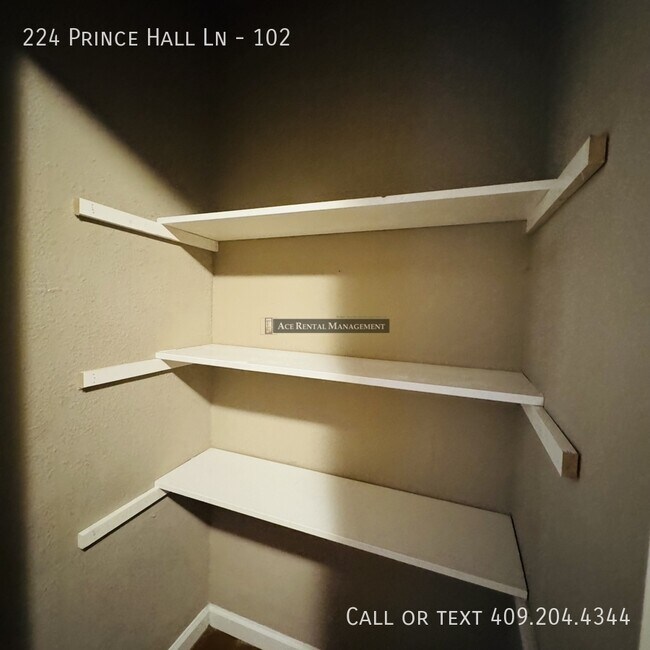 Building Photo - 224 Prince Hall Ln